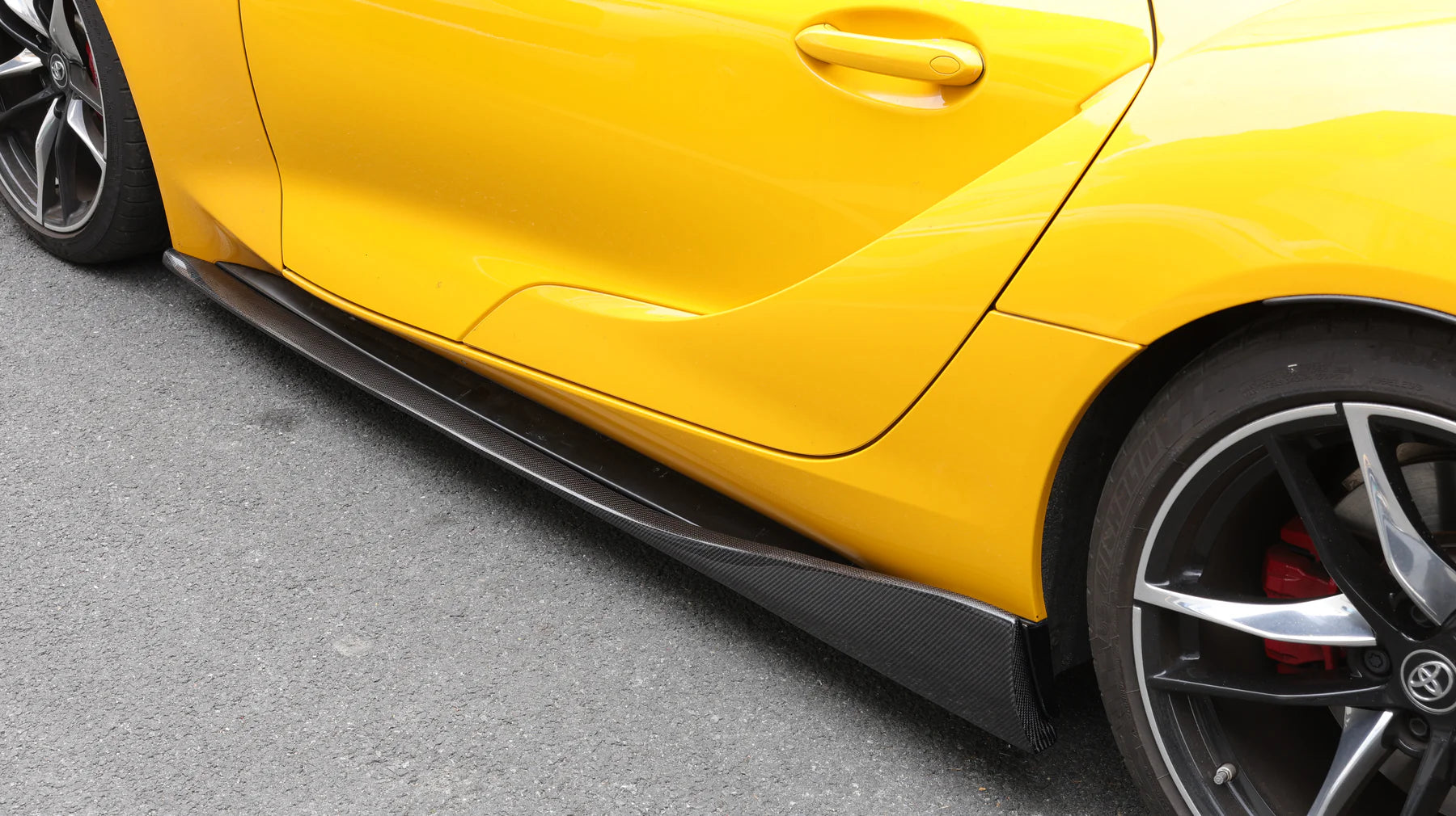 Toyota A90 Supra Varis Style Side Skirts