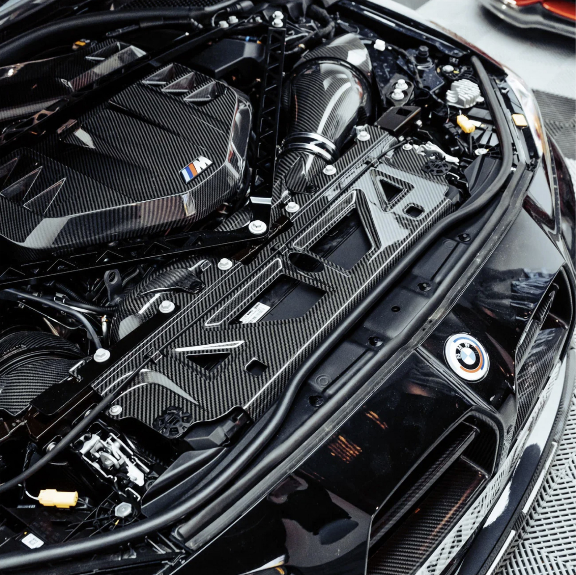 BMW G8X OEM Style Cooling Shroud